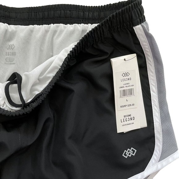 Black & White Run Shorts Size L - Picture 5 of 5